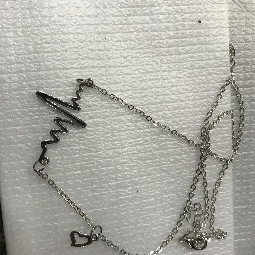 Heartbeat necklace ❤️